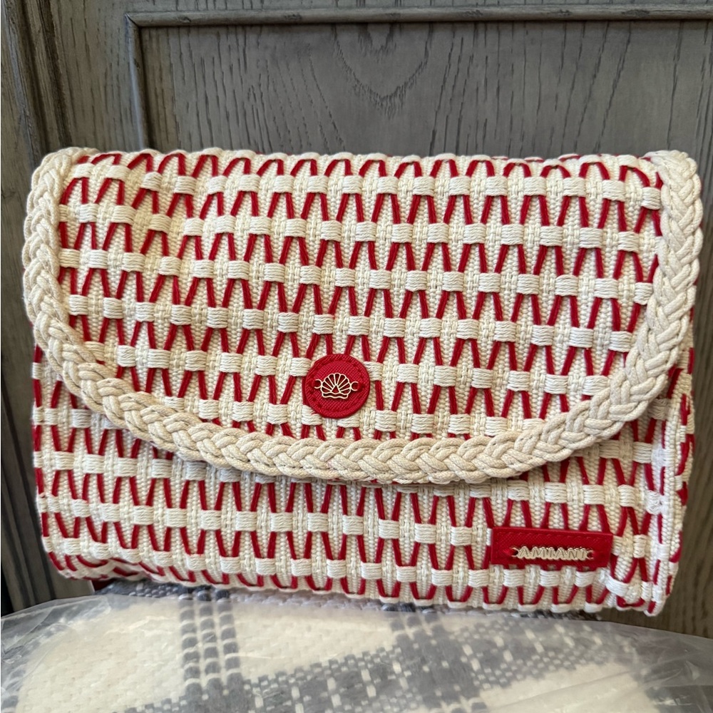 Handmade in Mexico! Bought in Mexico!Red and White Woven Clutch - Picture 2 of 13